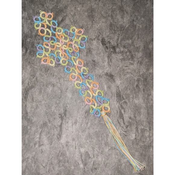 Pretty Gift: Handcrafted Variegated Pastels Tatted Cross Bookmark w/ Tassel - Picture 2 of 3